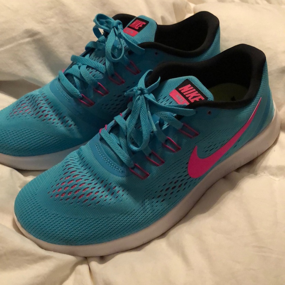 Women’s Nike free run